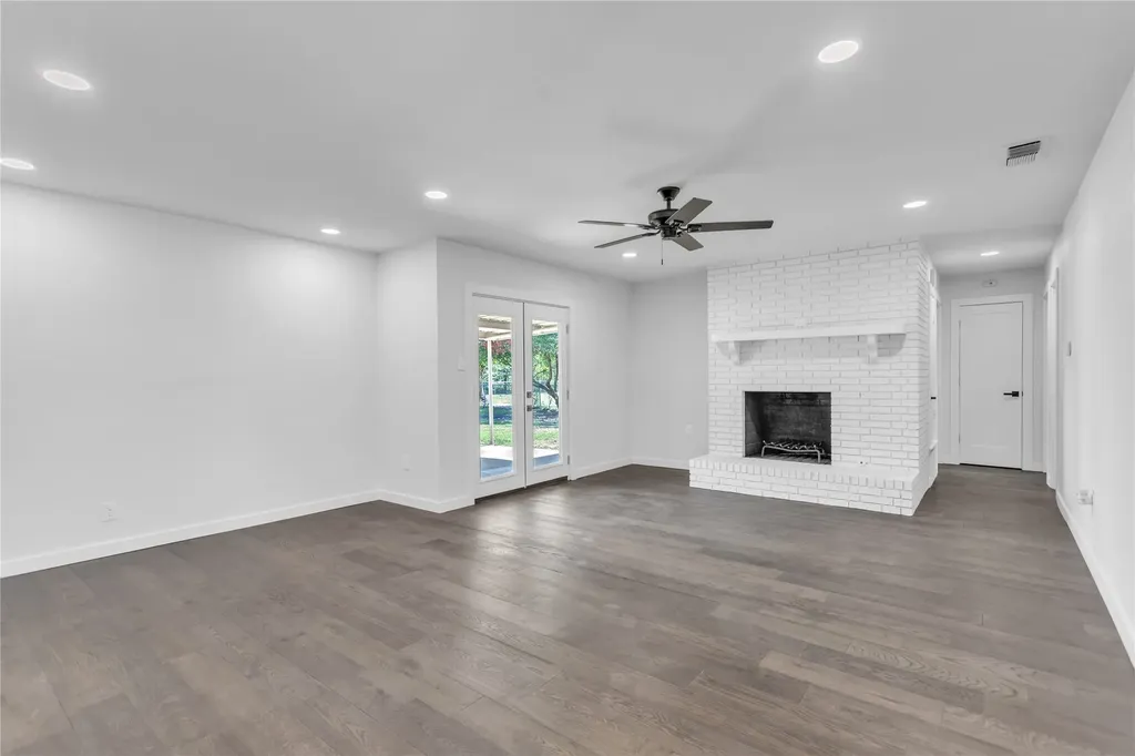 110 Twin Circle Wortham TX 76693