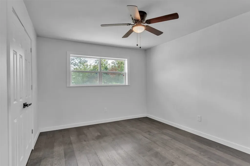 110 Twin Circle Wortham TX 76693