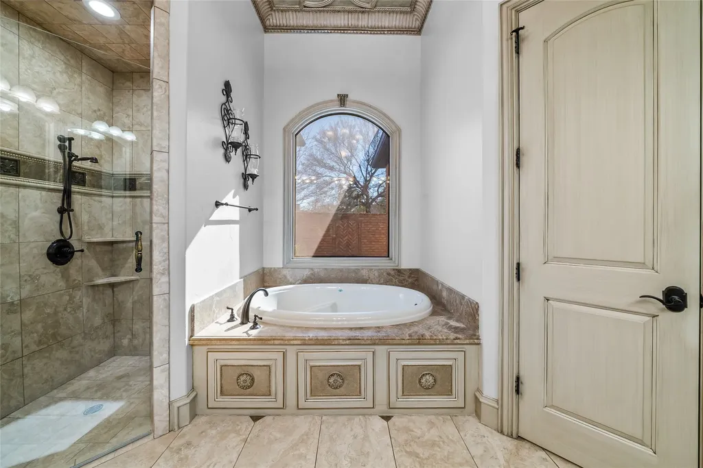 4900 Rockrimmon Court Colleyville TX 76034