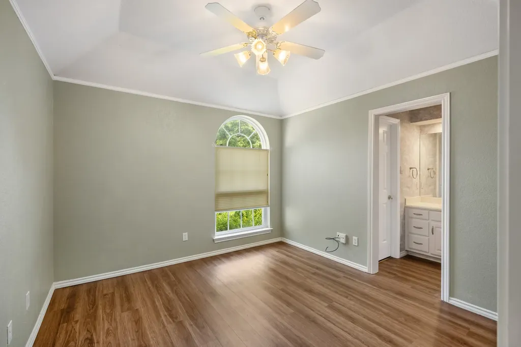 3317 Tiverton Court Arlington TX 76001