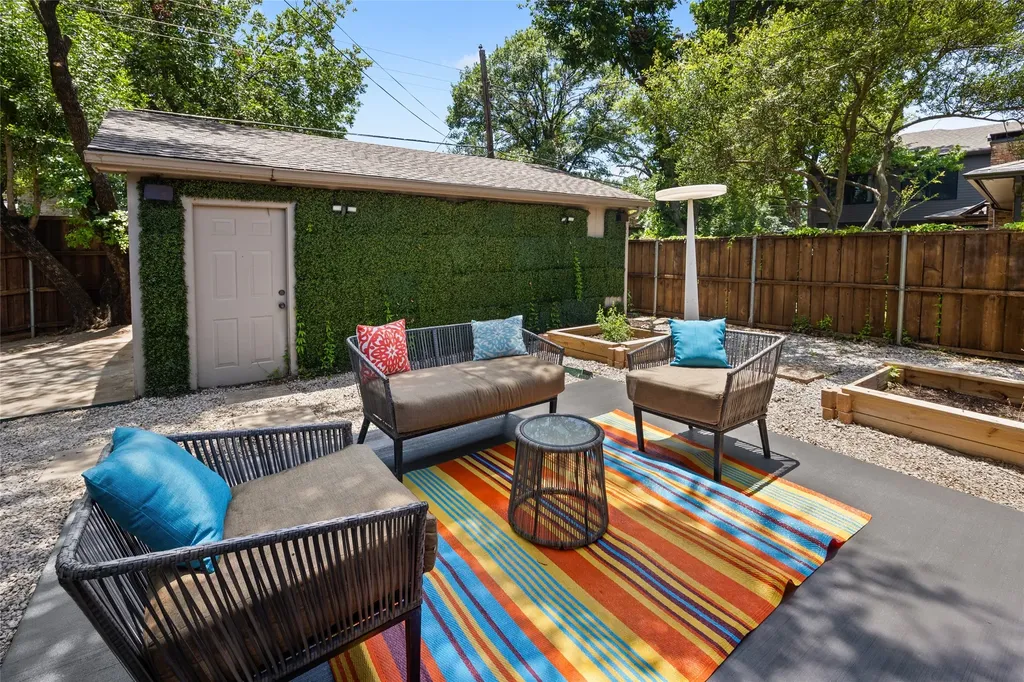 3974 Boca Bay Drive Dallas TX 75244