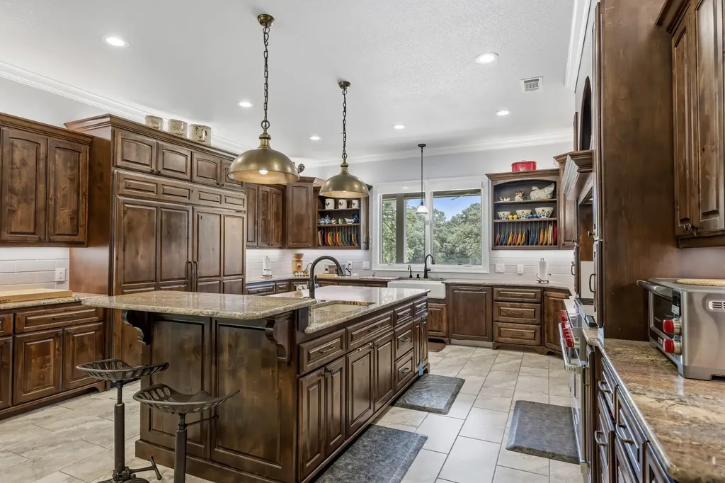 4354 S Fm 2869 Hawkins TX 75765
