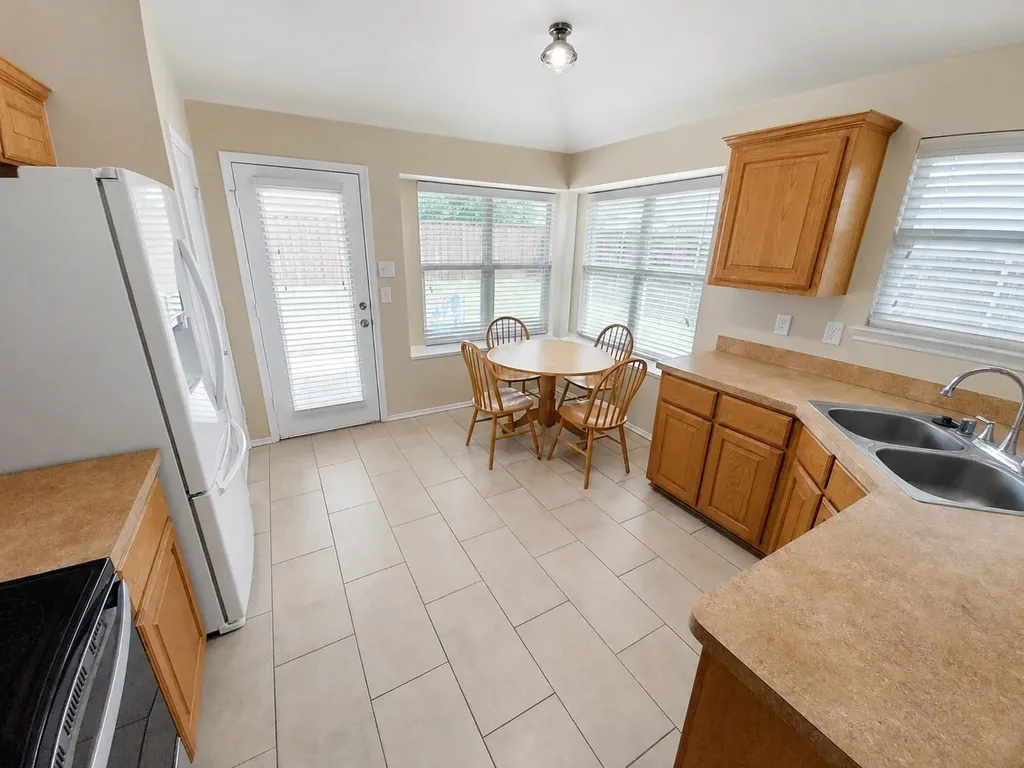 231 Willow Creek Lane Terrell TX 75160