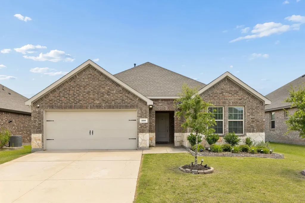 230 Mockingbird Way Caddo Mills TX 75135