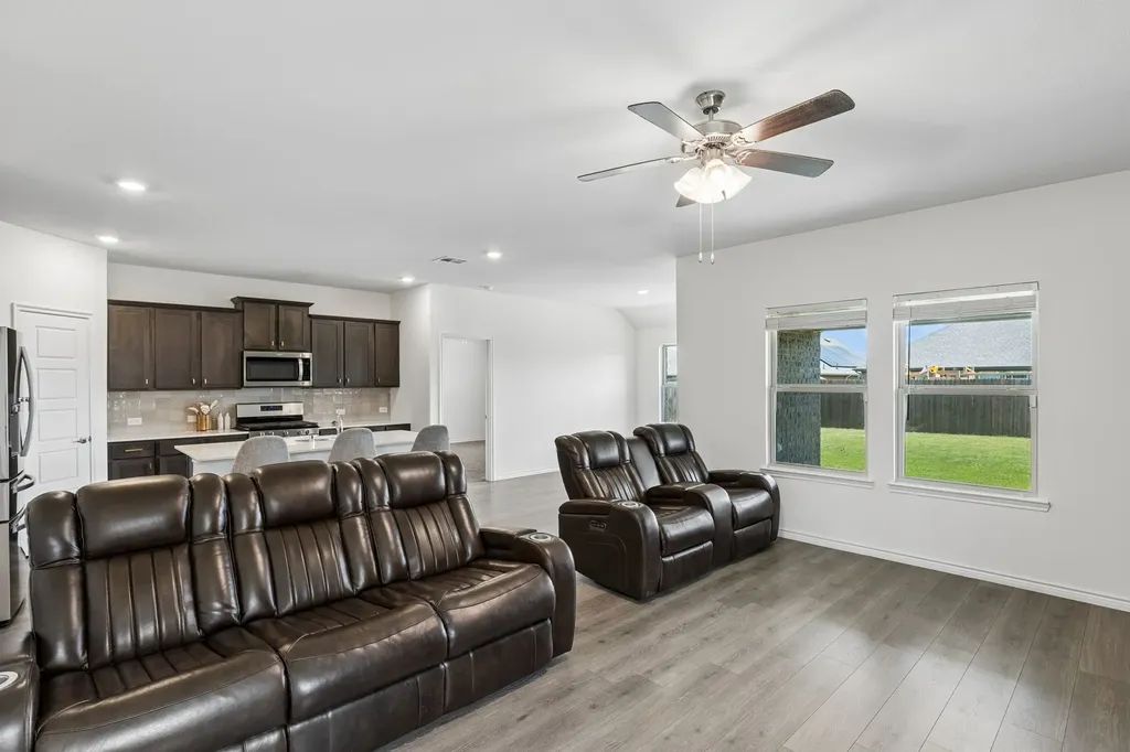230 Mockingbird Way Caddo Mills TX 75135