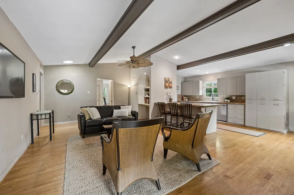 10832 Creekmere Drive Dallas TX 75218