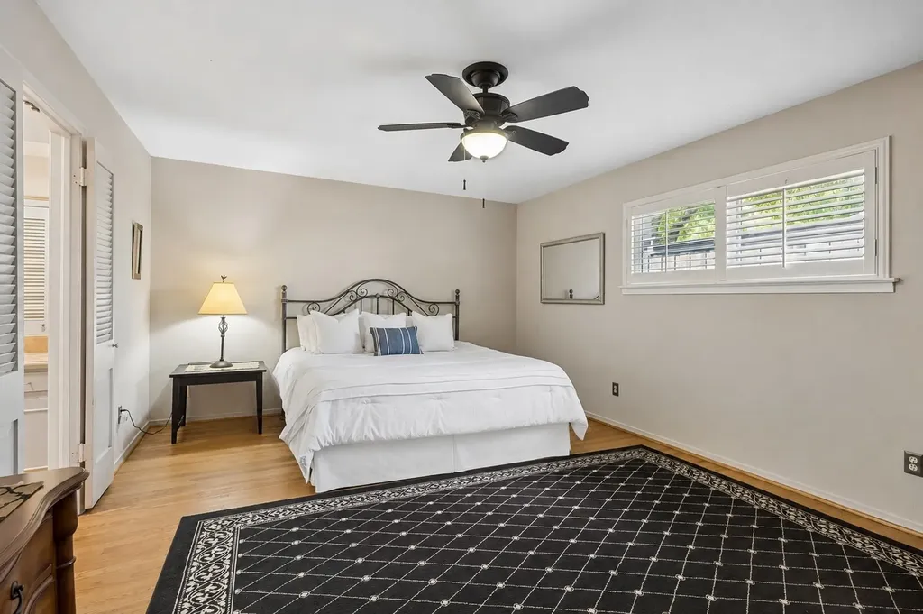 10832 Creekmere Drive Dallas TX 75218