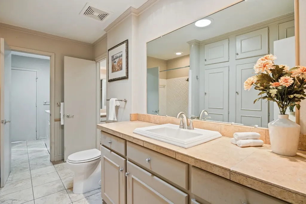 10832 Creekmere Drive Dallas TX 75218