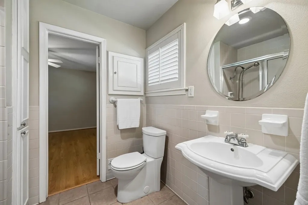 10832 Creekmere Drive Dallas TX 75218