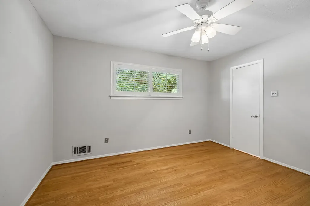 10832 Creekmere Drive Dallas TX 75218