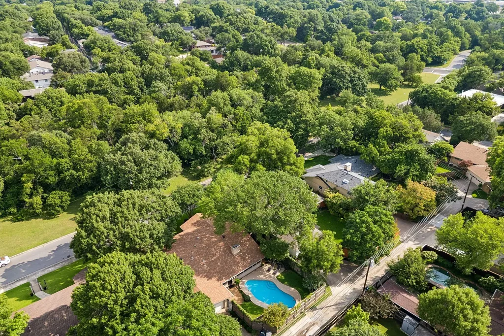 10832 Creekmere Drive Dallas TX 75218