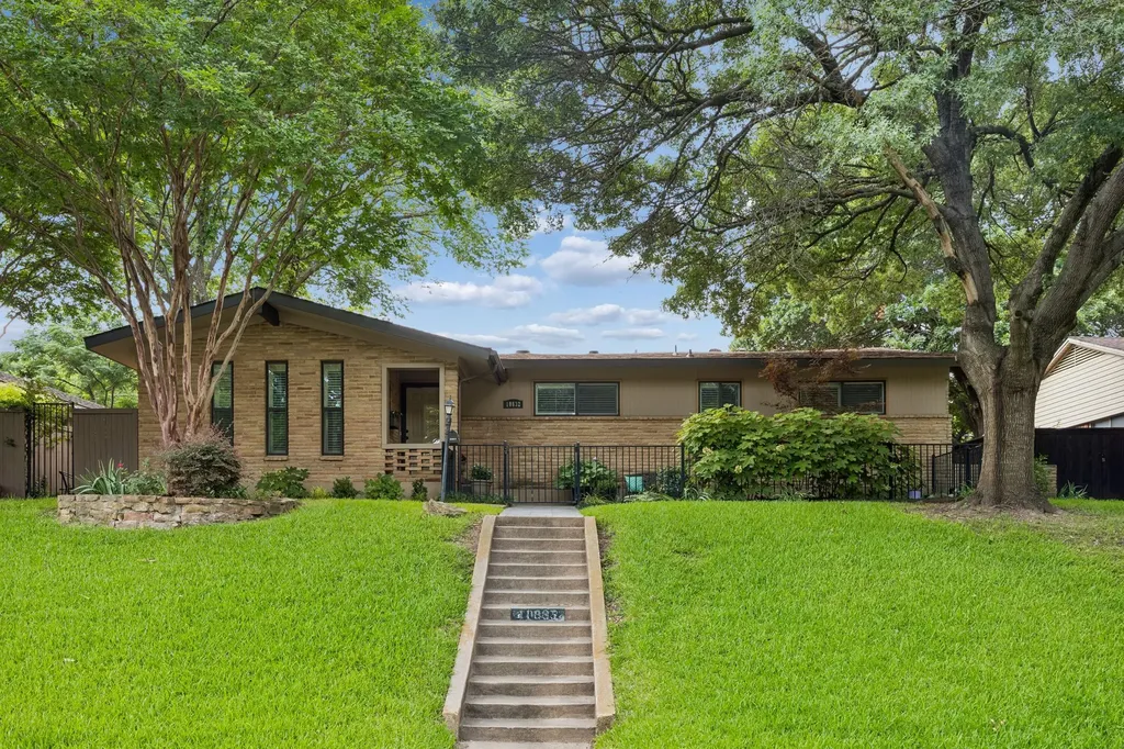 10832 Creekmere Drive Dallas TX 75218