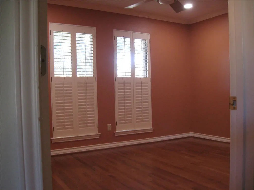 5200 Ledgestone Drive Fort Worth TX 76132