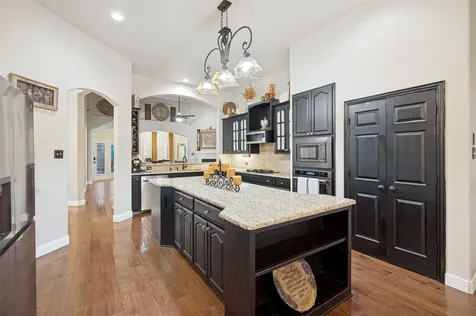 730 Peninsula Bend Shady Shores TX 76208