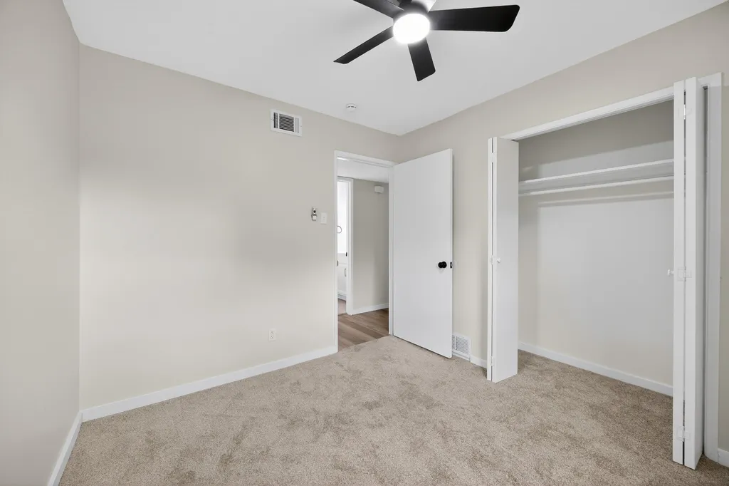 8617 Flicker Lane Dallas TX 75238