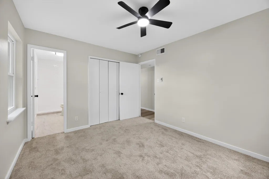 8617 Flicker Lane Dallas TX 75238