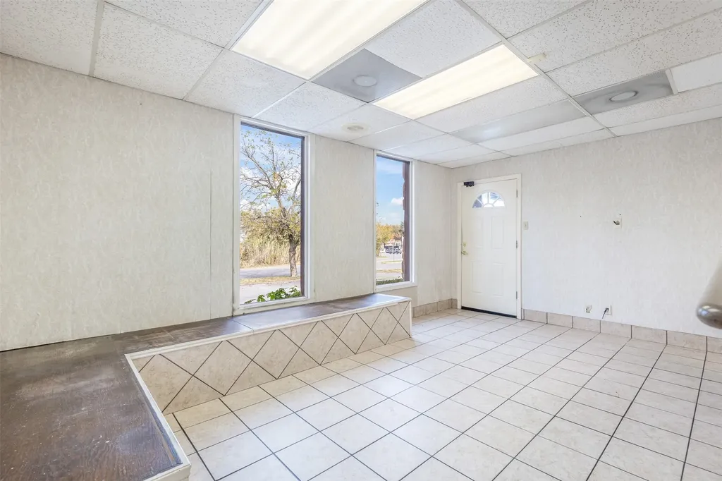 825 N Crockett Street Sherman TX 75090
