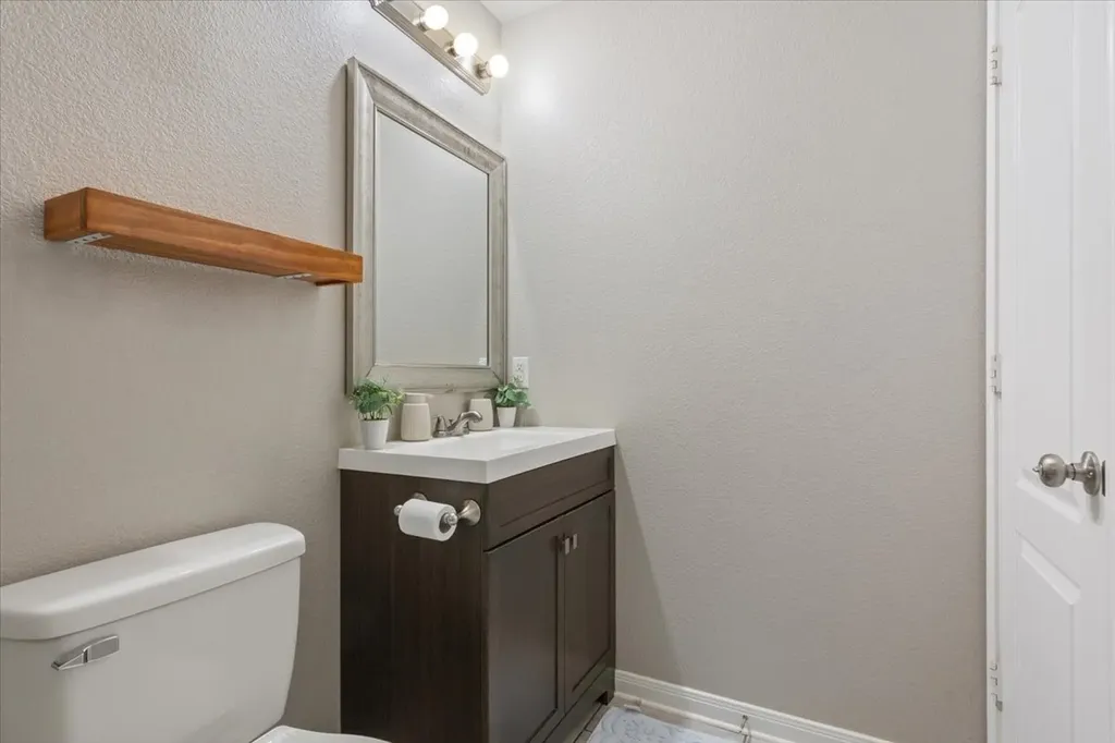 605 Powers Street Lacy Lakeview TX 76705