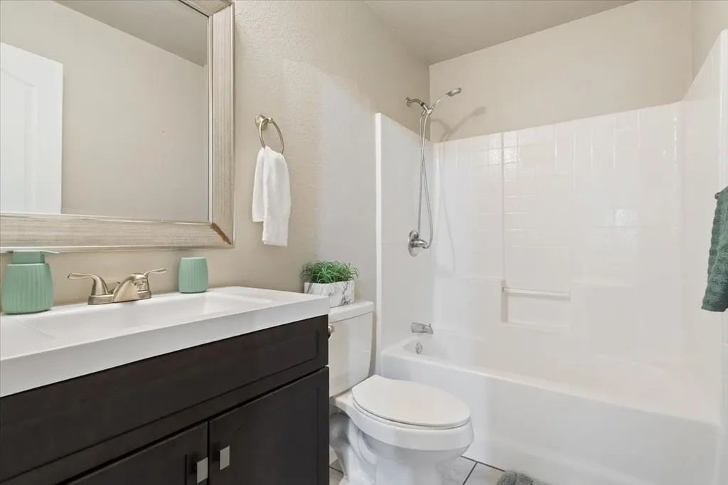 605 Powers Street Lacy Lakeview TX 76705