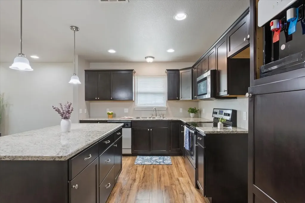 605 Powers Street Lacy Lakeview TX 76705
