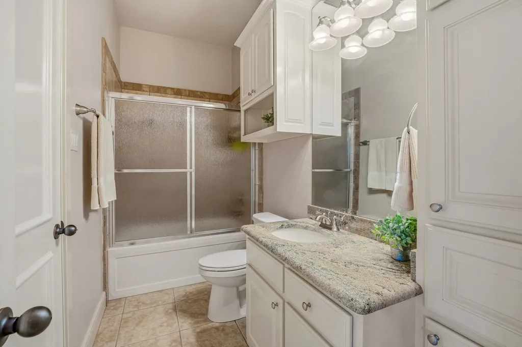 2707 Harborside Drive Granbury TX 76048