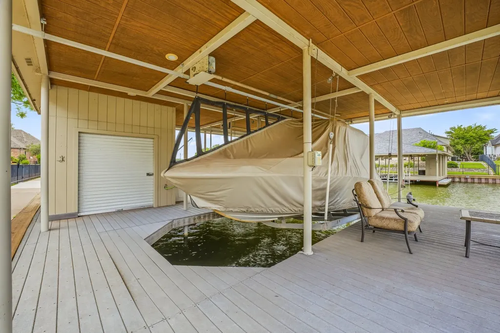 2707 Harborside Drive Granbury TX 76048