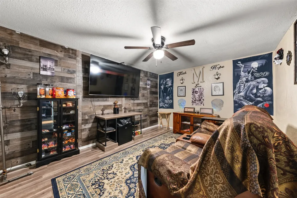 112 Woodlake Lane Axtell TX 76624