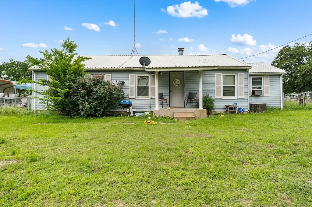 112 Woodlake Lane Axtell TX 76624
