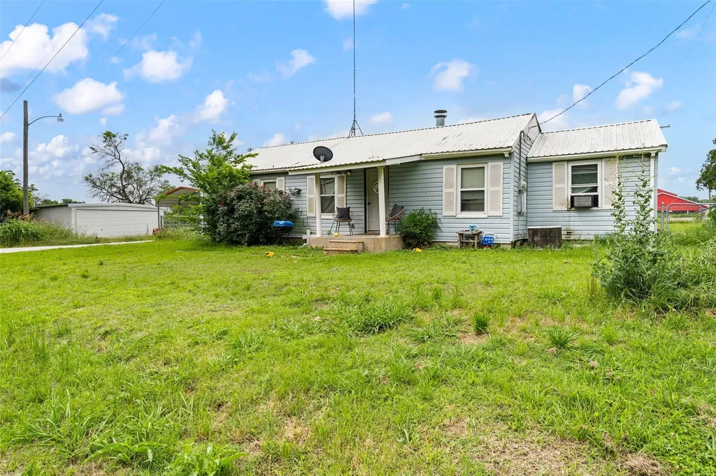 112 Woodlake Lane Axtell TX 76624