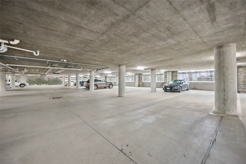 1005 S Shepherd Drive Houston TX 77019