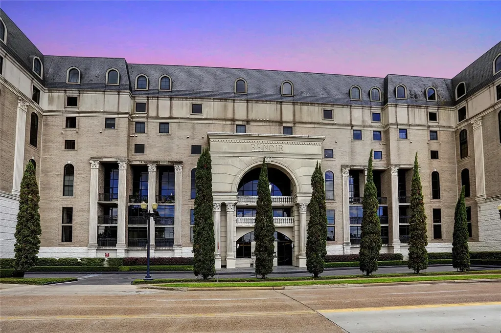 1005 S Shepherd Drive Houston TX 77019