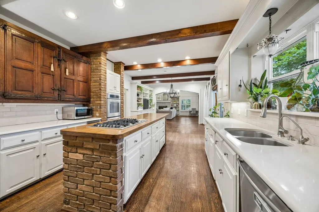 619 Sorita Circle Heath TX 75032