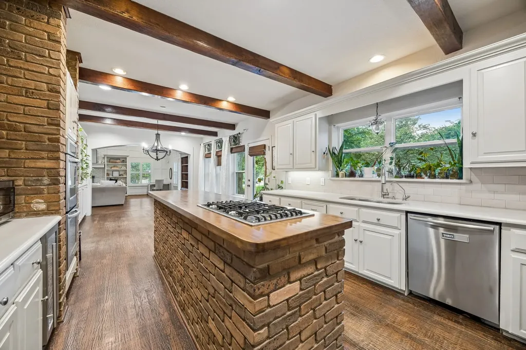 619 Sorita Circle Heath TX 75032
