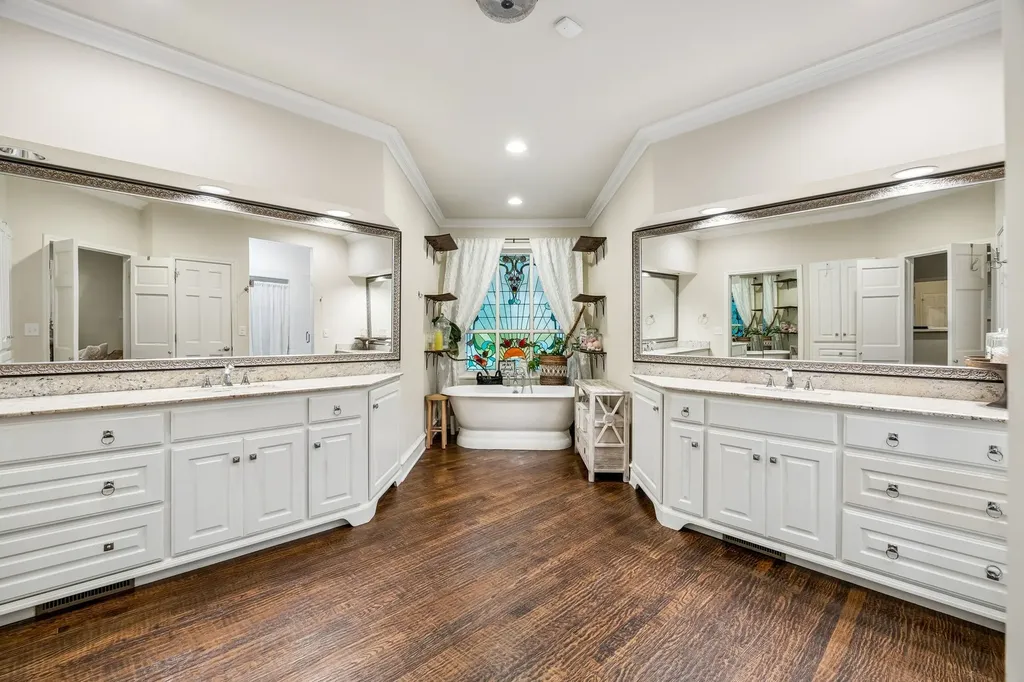 619 Sorita Circle Heath TX 75032