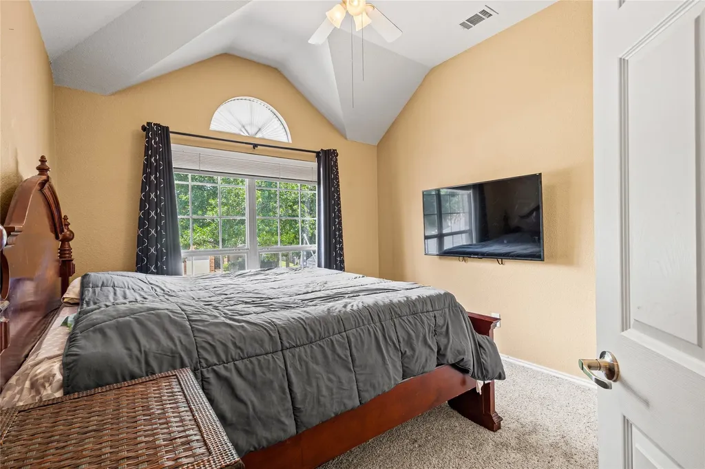 2715 Forest Lake Drive Grand Prairie TX 75052