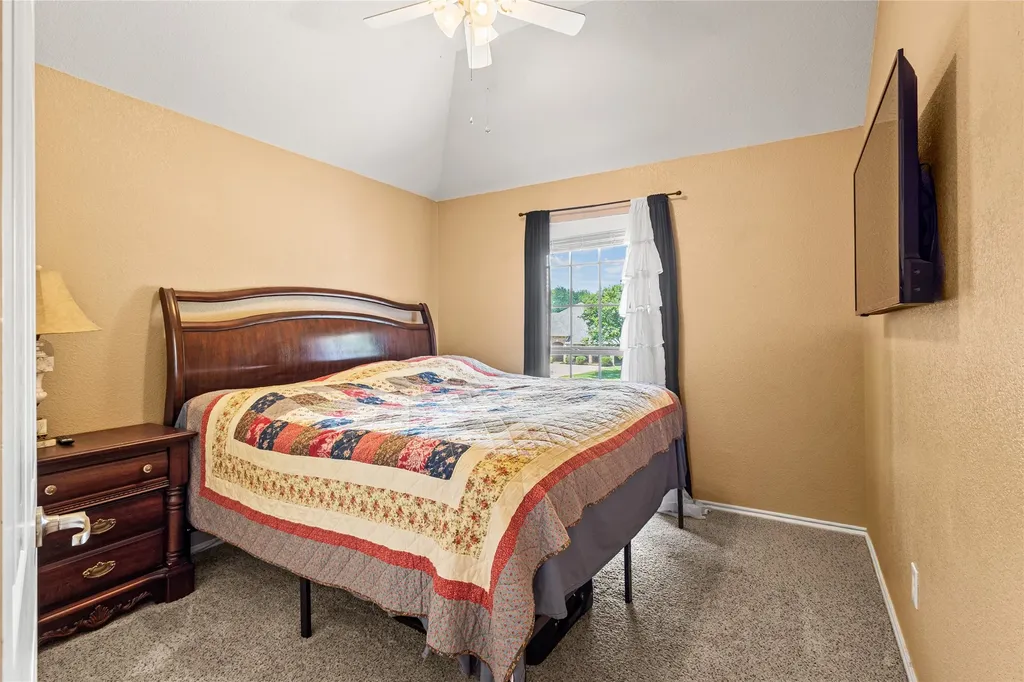 2715 Forest Lake Drive Grand Prairie TX 75052