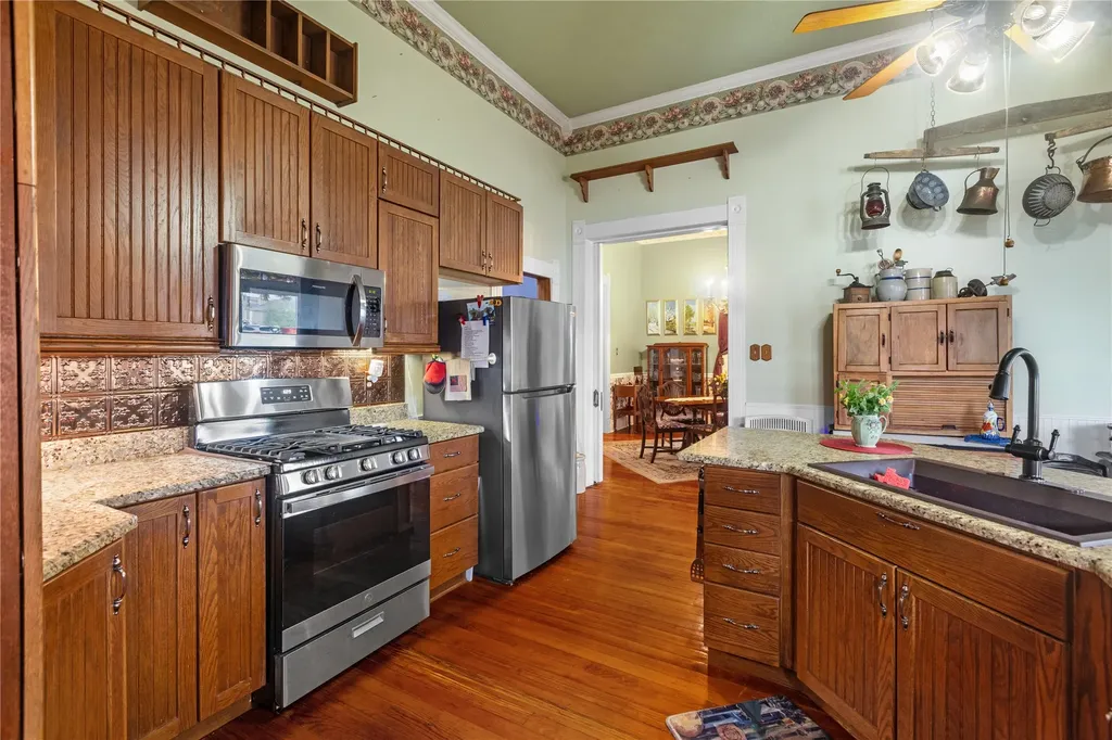 303 W Market Street Honey Grove TX 75446