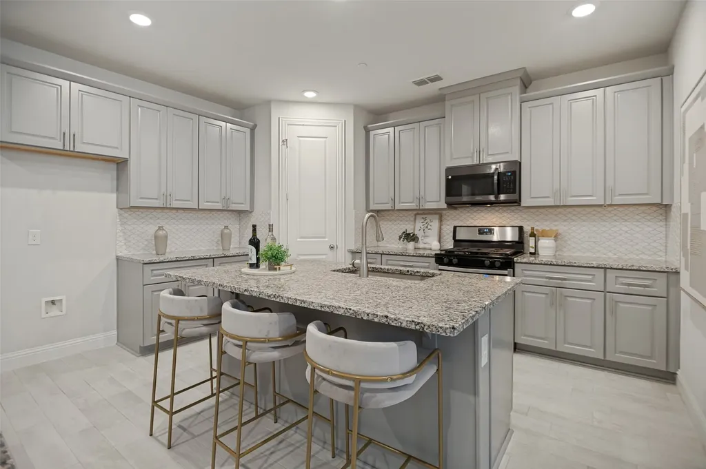 3636 Fuchsia Drive Carrollton TX 75007