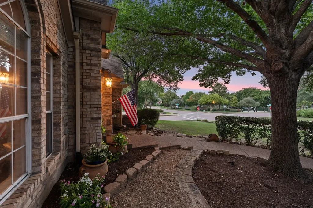 400 Watters Crossing Court Allen TX 75013