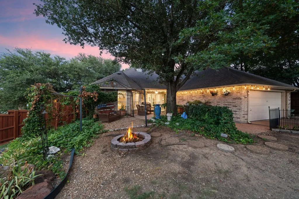 400 Watters Crossing Court Allen TX 75013