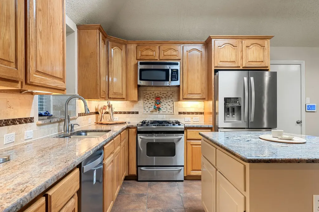 400 Watters Crossing Court Allen TX 75013