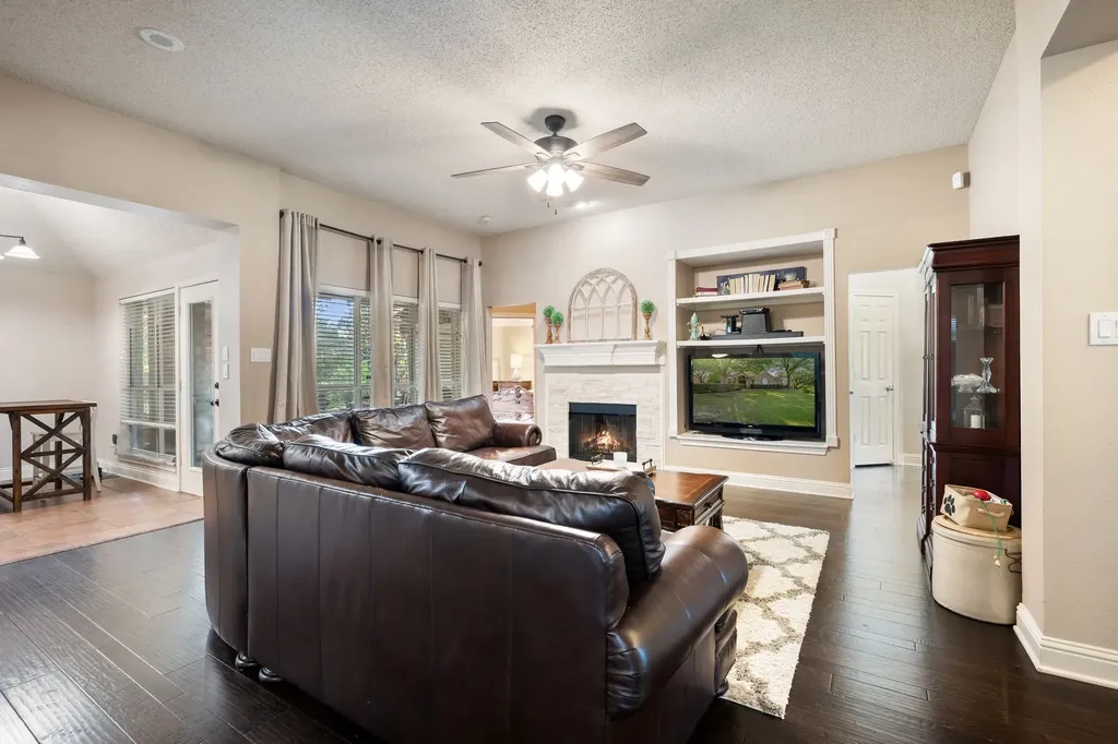 400 Watters Crossing Court Allen TX 75013