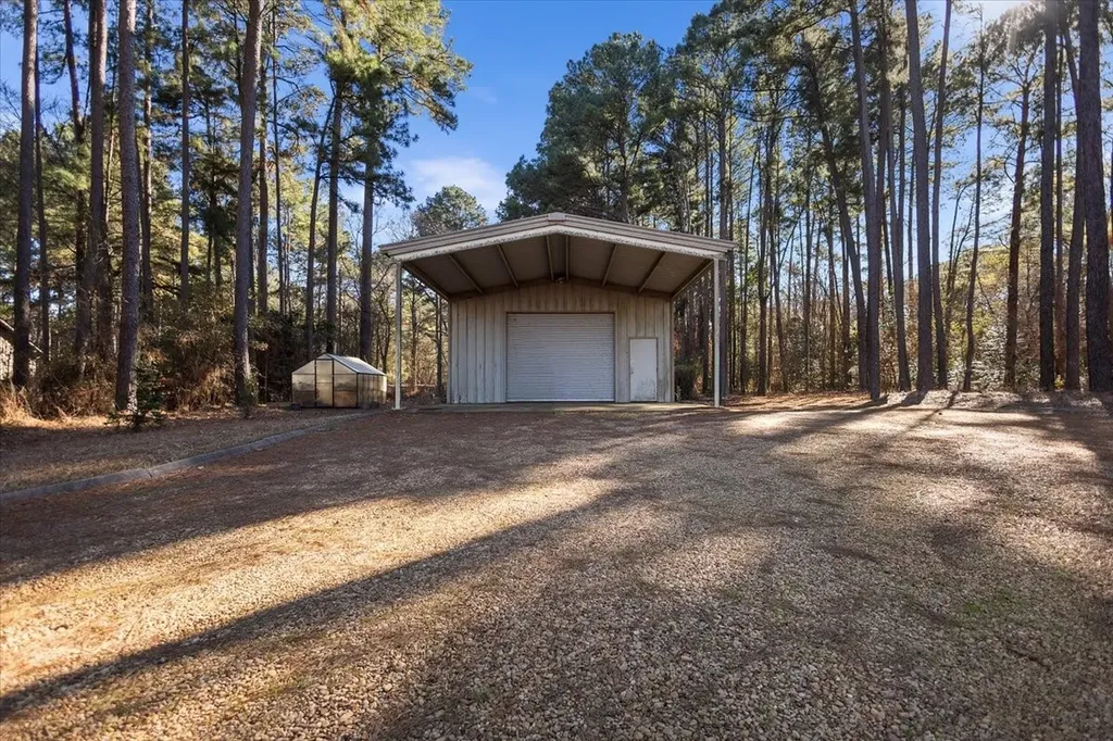 24901 County Road 4117 Berryville TX 75763