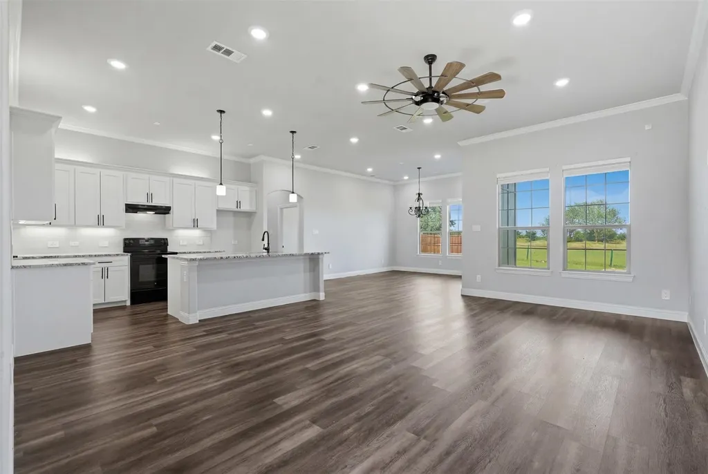 987 County Road 4125 Campbell TX 75422