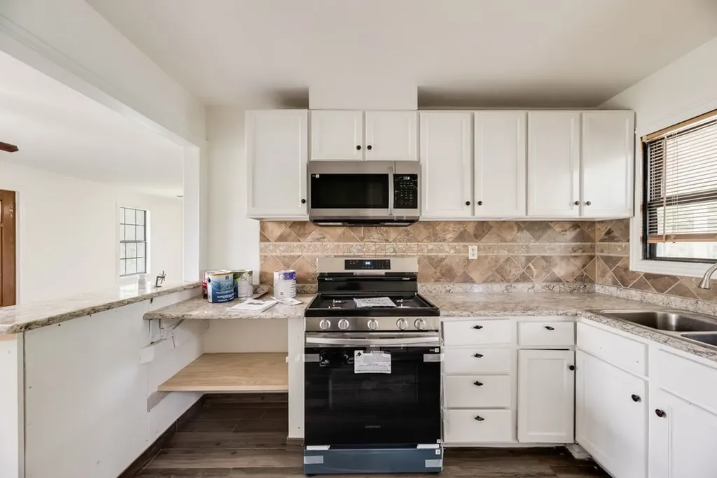 523 35th Street Grand Prairie TX 75050