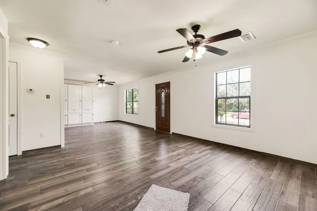 523 35th Street Grand Prairie TX 75050