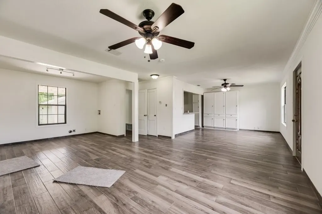 523 35th Street Grand Prairie TX 75050