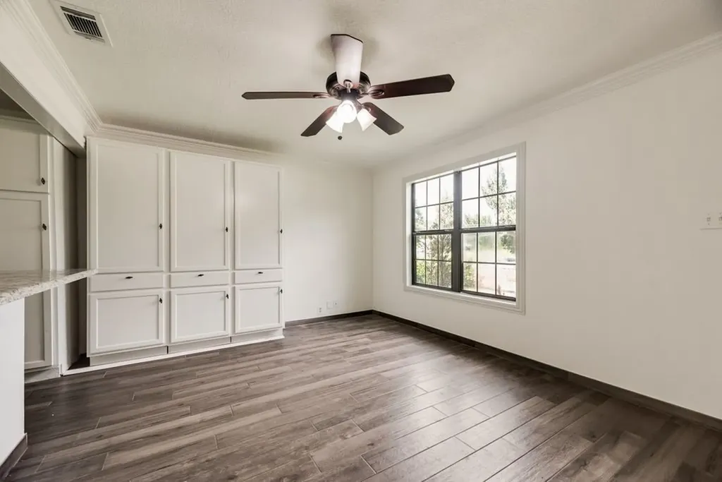 523 35th Street Grand Prairie TX 75050