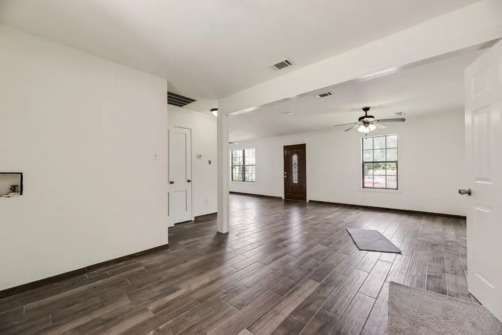523 35th Street Grand Prairie TX 75050