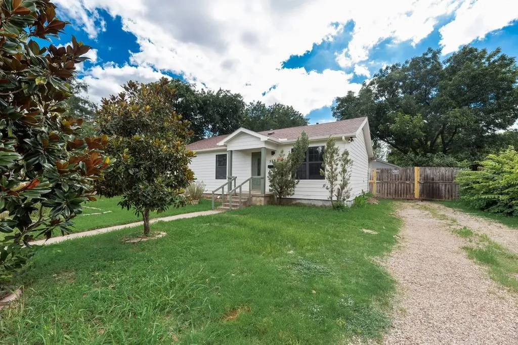 523 35th Street Grand Prairie TX 75050